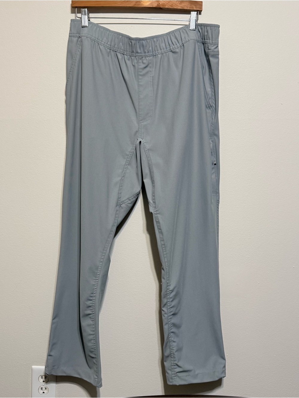 Lake & Trail Gray Women Large Hiking Pants Zipper Pockets Pull On